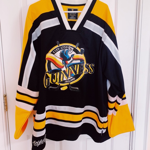 Guinness Other - Guinness Ireland toucan hockey jersey • rare color!